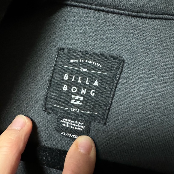 Billabong shacket women’s vintage black / dark gray. Size XS. Fits like a sm. - Picture 3 of 4